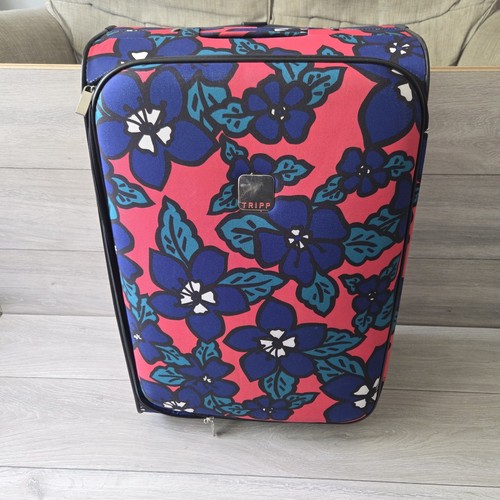 Tripp medium suitcase pink - suitcase, &