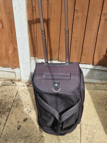 Tripp holdall with - with, telescope